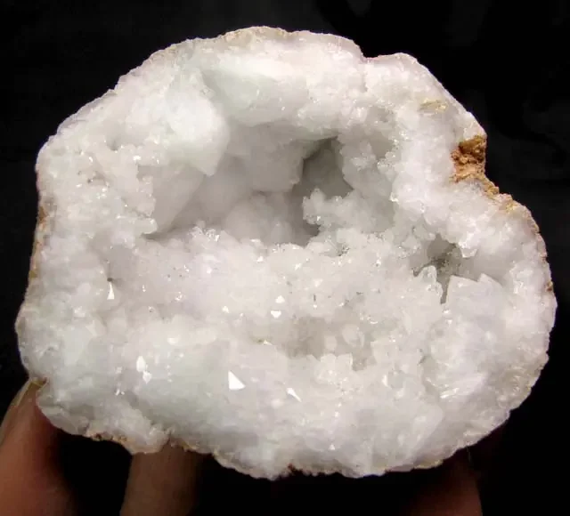 CRYSTAL ROCK FROM MOROCCO 1412.40 CTS OPMY 91