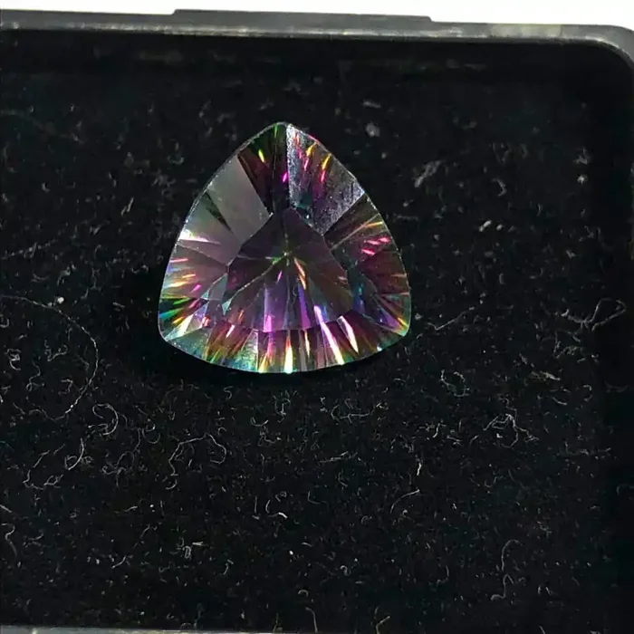 Cts Mystic Quartz Gemstone Trillion Cut OMR 381