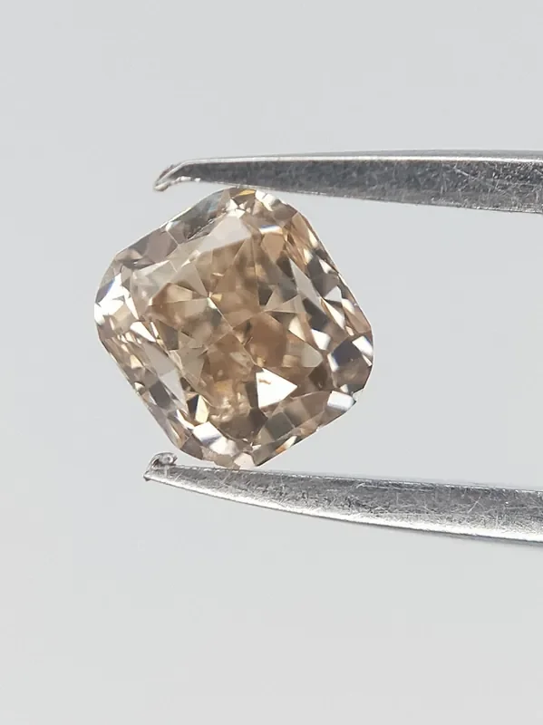 Cushion Brilliant Cut , Natural Colored Diamond Brown Diamonds 0.16 cts ,