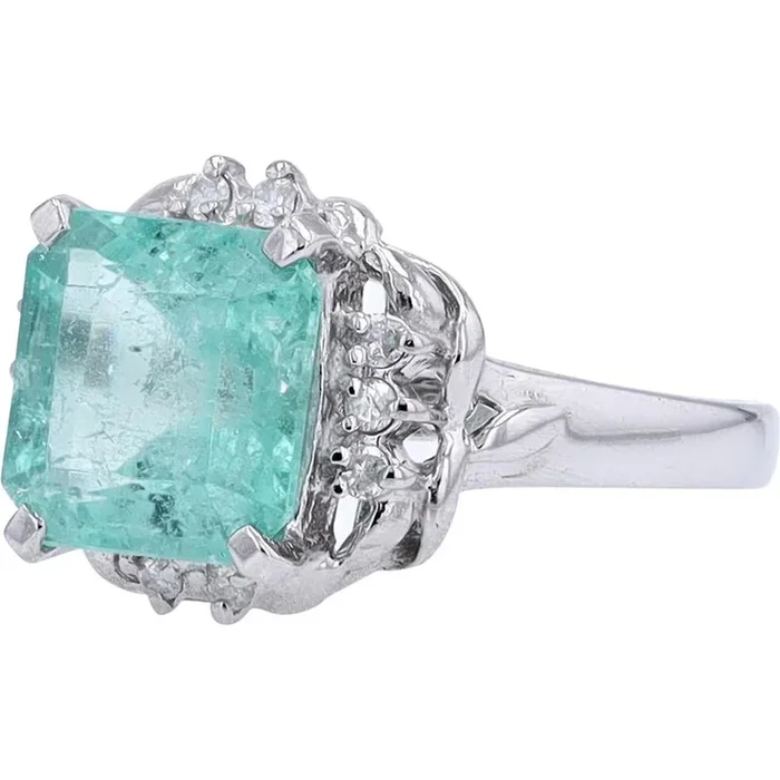 Exquisite Platinum Platinum Emerald Ring – 2.54 Carat Total Gem Weight