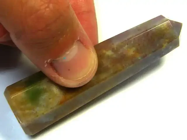FANCY JASPER OBELISK 120CARATS AG640