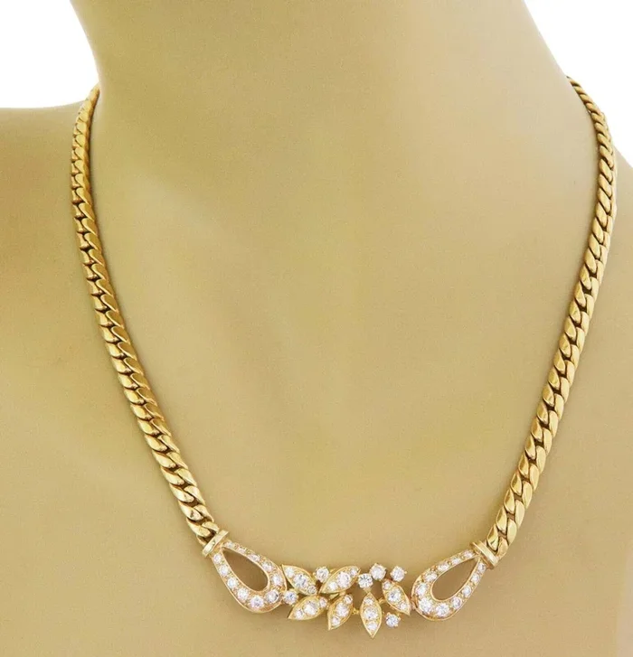 Floral Diamond Centerpiece 18k Yellow Gold Curb Link Collar Necklace
