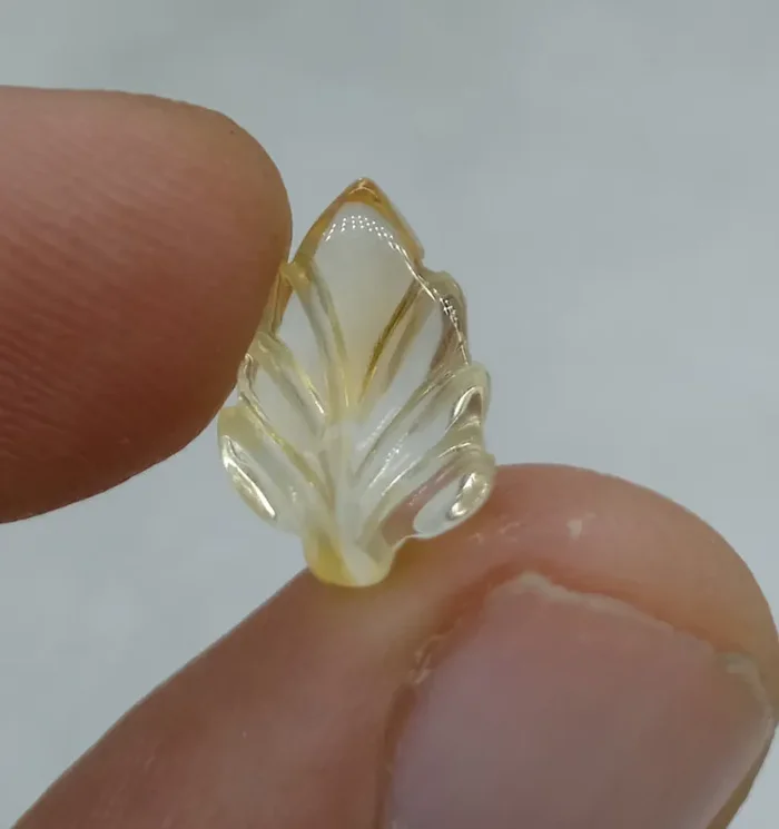 FREE SHIPPING Lemon Quartz LEAF CARVED Natural Untreated VAF95