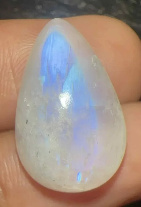 Genuine 9.00 Cts Blue Flash Moonstone Gem 22-N3