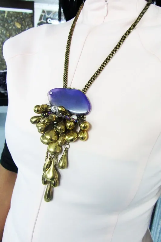 GOLDEN AGATE FOCAL STYLE NECKLACE QT170