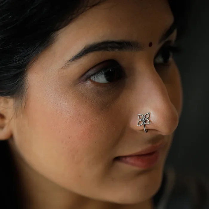 Handmade Silver Flower Nosepin (Clip on) – 4 petals