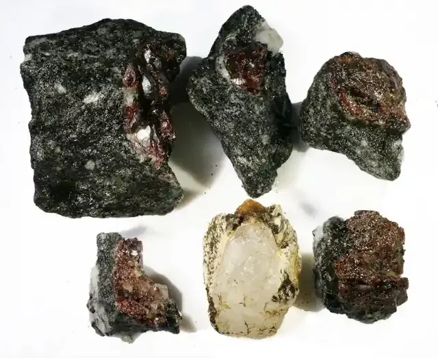 Harts Range Red Garnet Cluster Specimen PPP1147