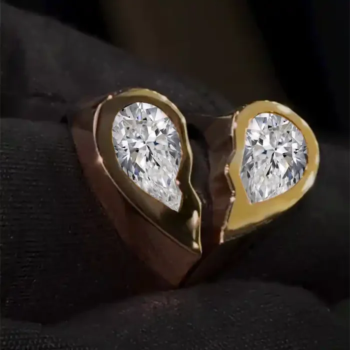 Helloice 10 CTW Moissanite 2pcs Pear Cut Broken Heart Ring in S925 Silver