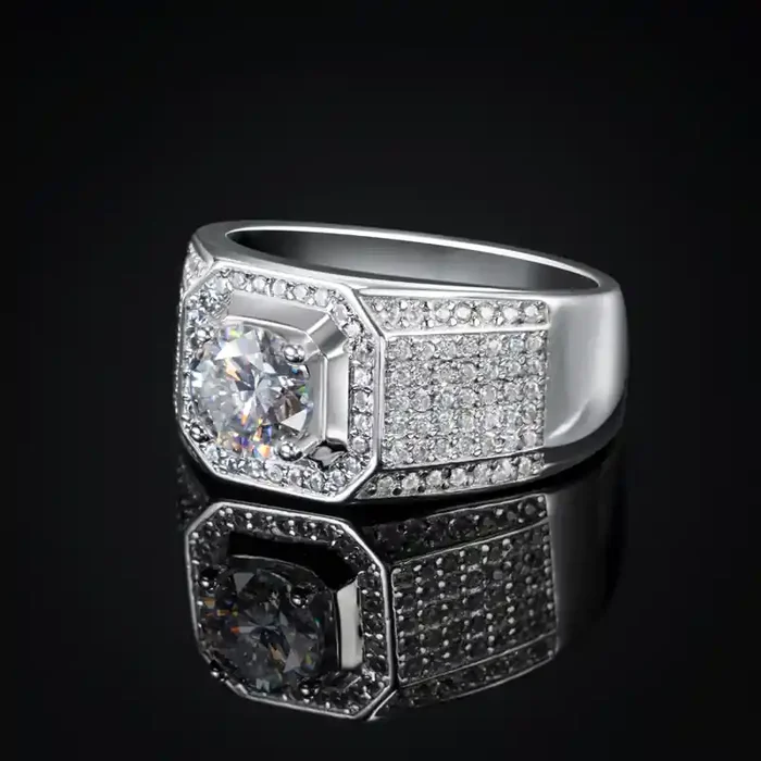 Helloice 1Ct Moissanite Round Cut Men‘s Micro Pave Ring in S925 Sterling Silver