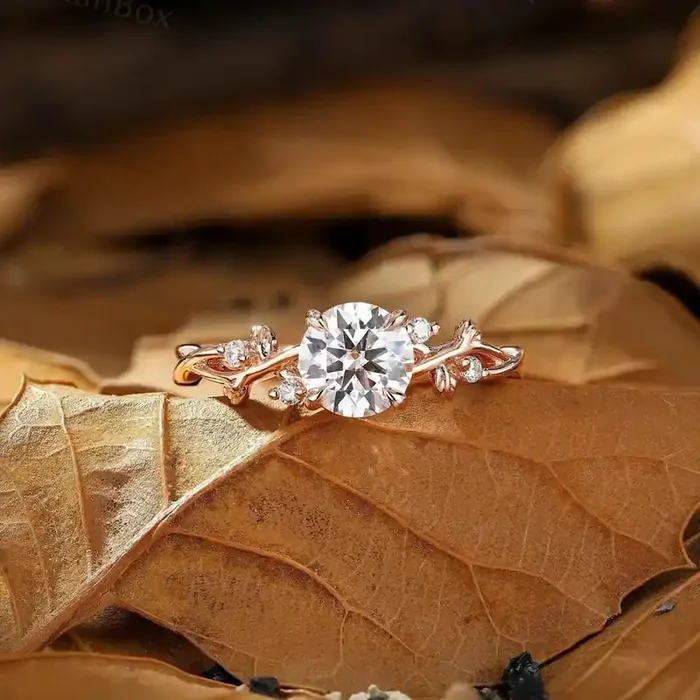 Helloice 2.04CT Round Cut VVS Moissanite S925 Silver Engagement Ring