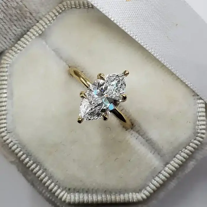 Helloice 3.12CT Marquise & Round Cut Six Claws VVS Moissanite S925 Silver Engagement Ring