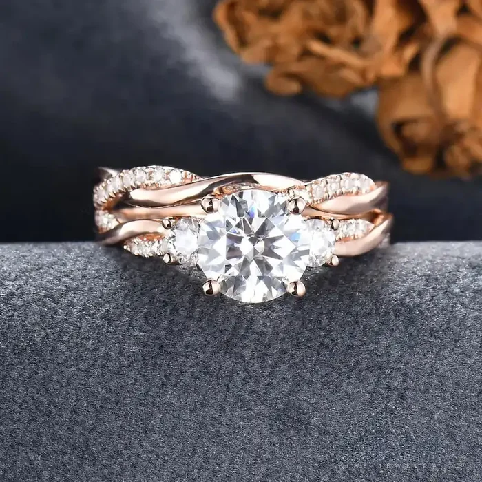 Helloice 3.2CT Round Cut VVS Moissanite S925 Silver Engagement Ring Set