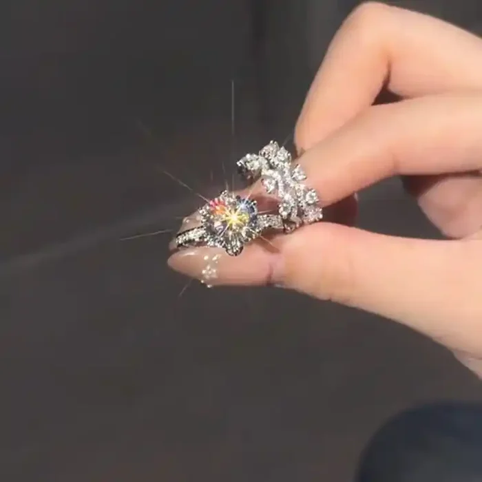 Helloice 3.89CT Round Cut VVS Moissanite Halo Engagement Ring Set