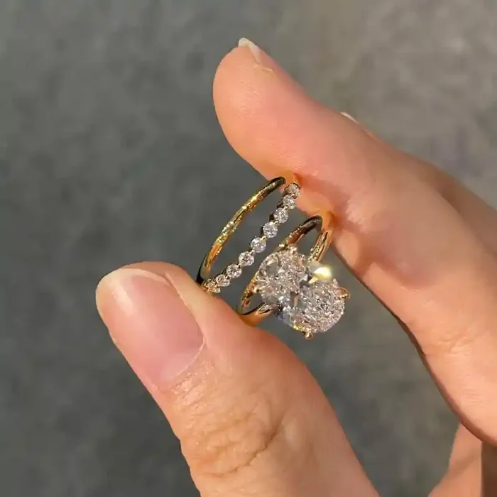 Helloice 5.7CT Oval Cut VVS Moissanite Pave Engagement Ring Set