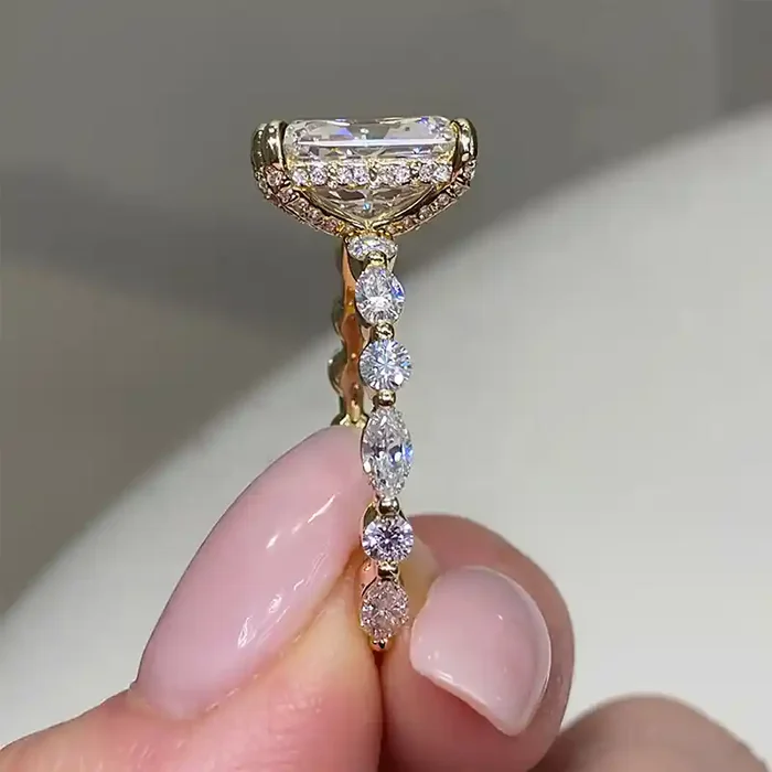 Helloice 5.95CT Radiant Cut VVS Moissanite Halo Engagement Ring