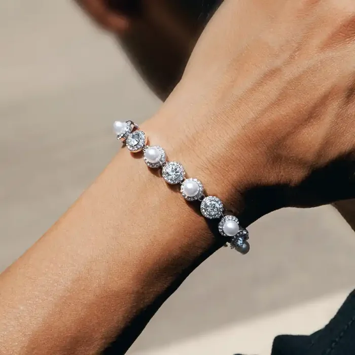 Helloice 8mm Pearls Tennis Bracelet in White Gold
