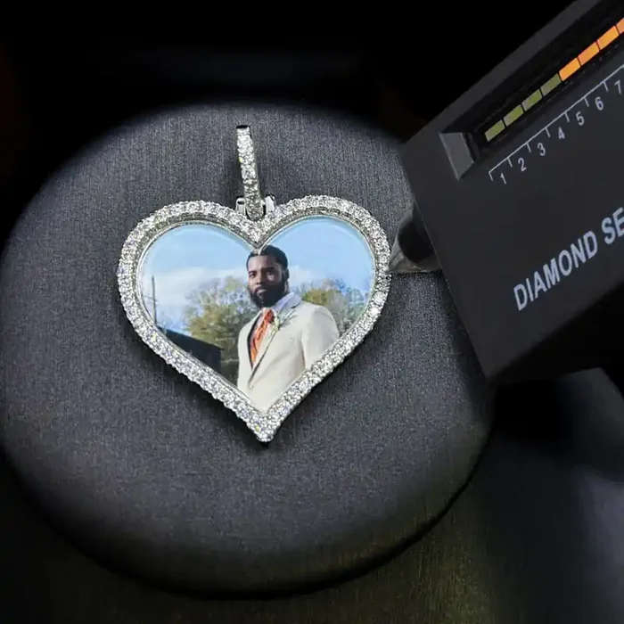 Helloice 925S & VVS Moissanite Custom Love Heart Shaped Picture Pendant