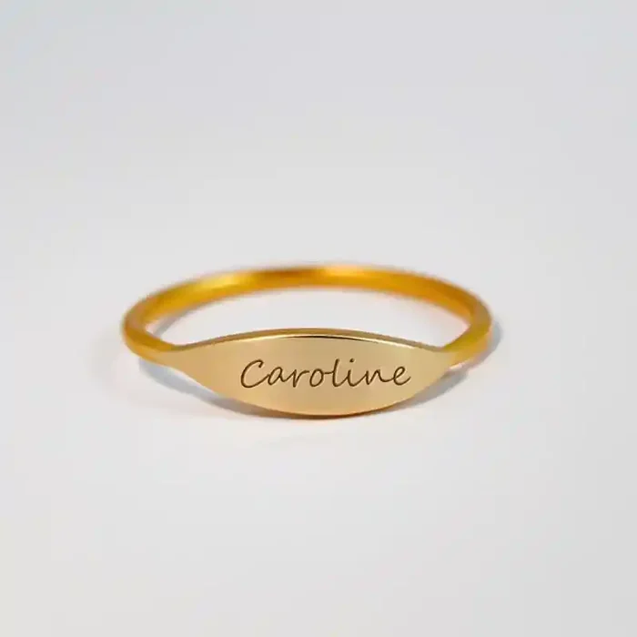 Helloice Dainty Custom Engraved Name Ring