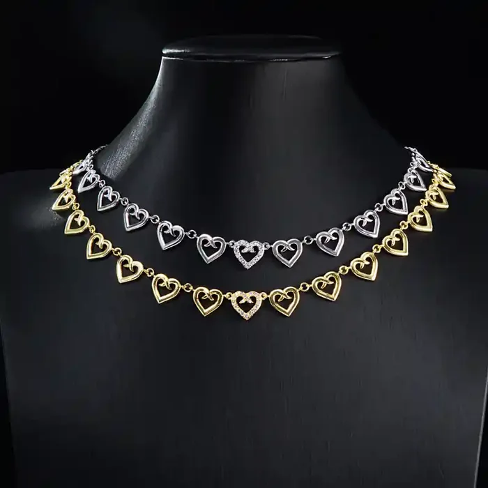 Helloice Heart-shaped Choker Necklace