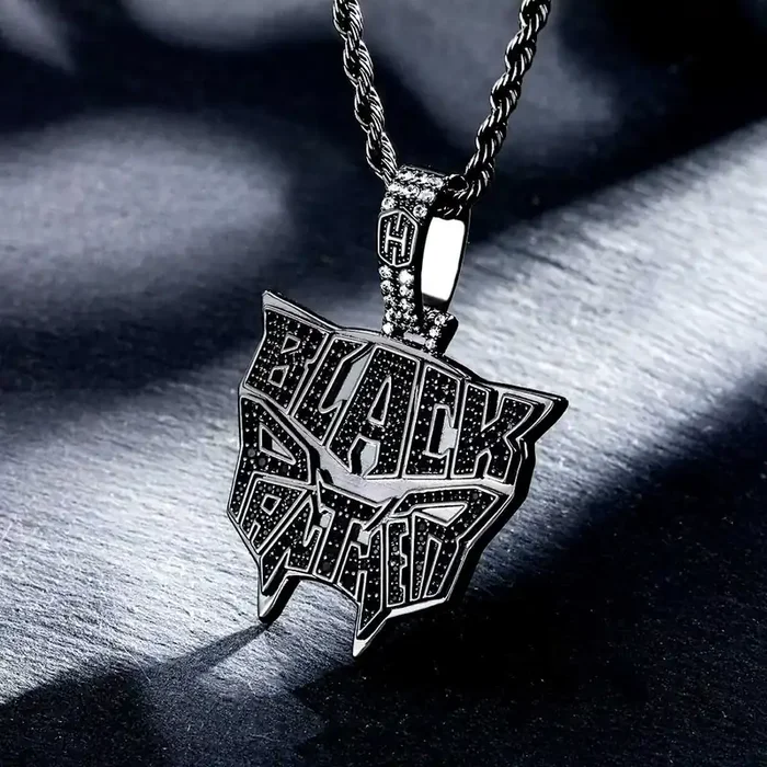Helloice Iced “Black Panther” Head Pendant