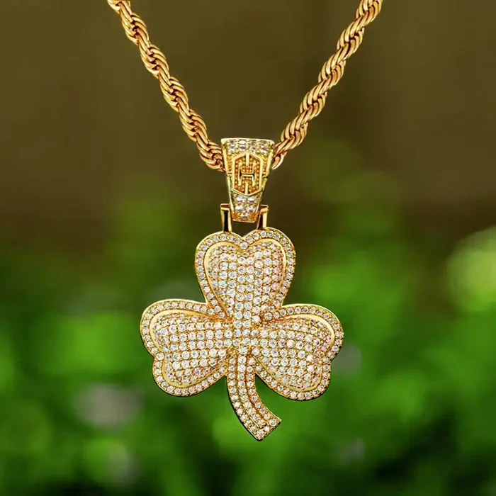 Helloice Iced Clover Pendant in Gold