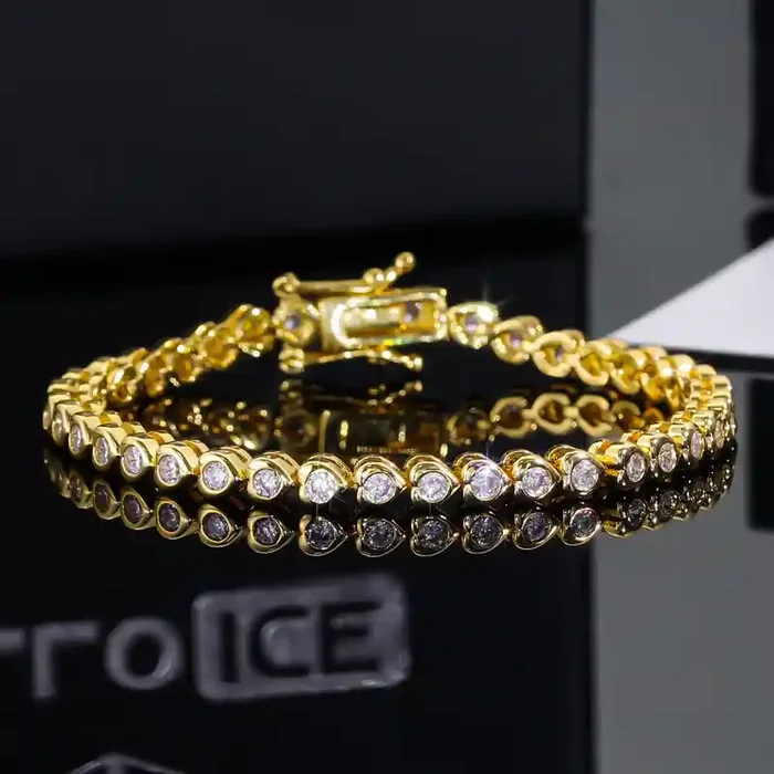 Helloice Iced Heart-shaped Clustered Tennis Bracelet