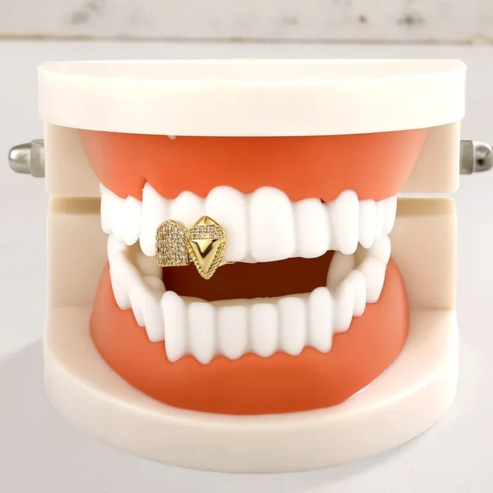 Helloice Iced Out V-Shaped Vampire Fangs Double Grillz