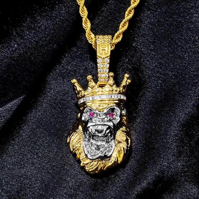 Helloice Iced Roaring King Crown Gorilla Pendant