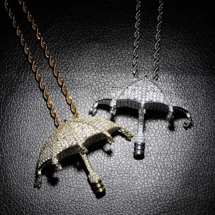 Helloice Iced Umbrella Pendant in Gold