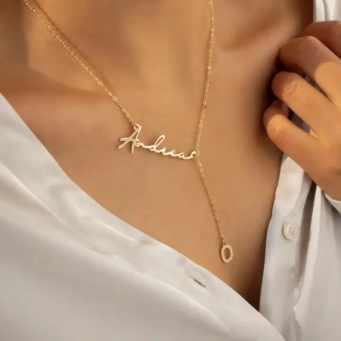 Helloice Initial Charm Name Necklace