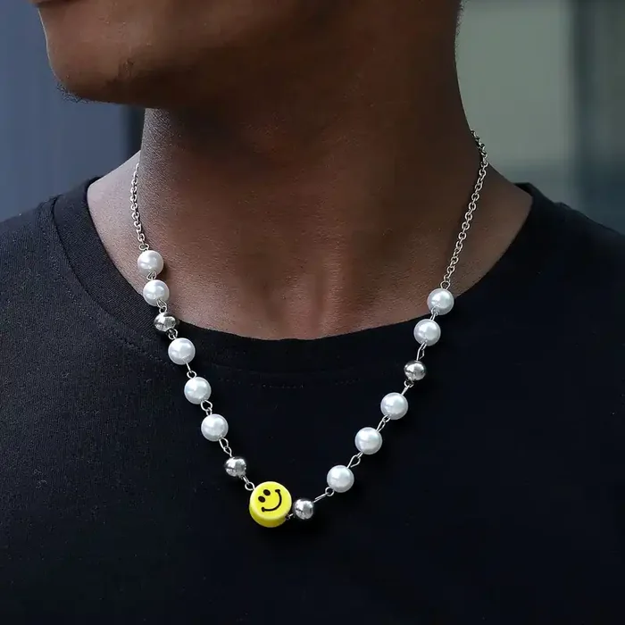 Helloice Pearl with Smile face Chain