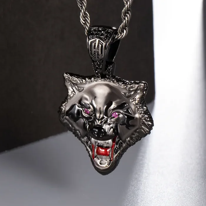 Helloice Roaring Wolf Head Pendant in Black Gold