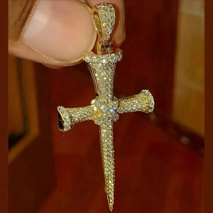Helloice Shields of Strength Men‘s Pave Nail Cross Pendant