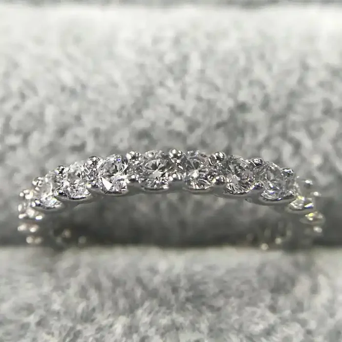 Helloice Simple Round Cut Band