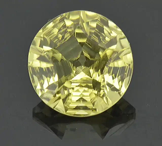 IDAR OBERSTEIN ‘Ashlea‘ cut Olive Quartz 9.63ct 14 x 9mm
