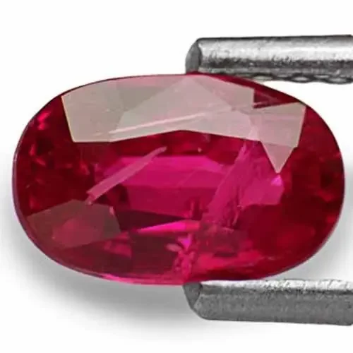 IGI Certified Mozambique Ruby, 1.35 Carats, Lustrous Pinkish Red Oval