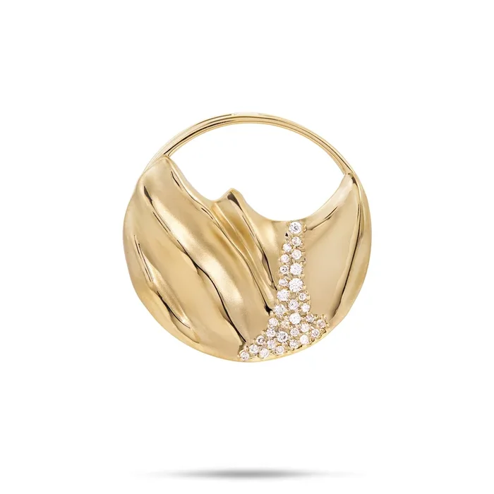 Koʻolau Waterfall Pendant in Gold with Diamonds – 26mm