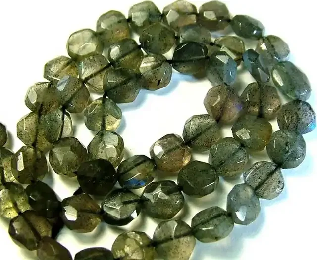 LABRADORITE BLUE FLASHY BEADS FROM CANADA 76CTS [GT748 ]
