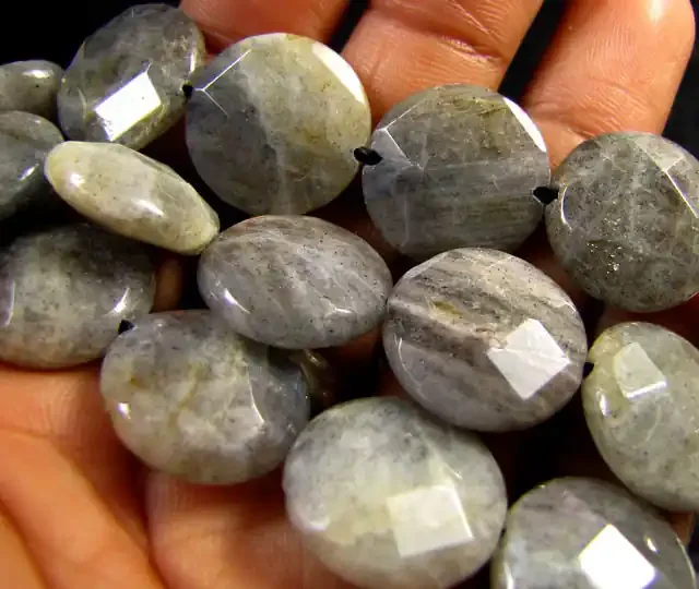 LABRADORITESTRAND BEADS 292CTS AAT2137