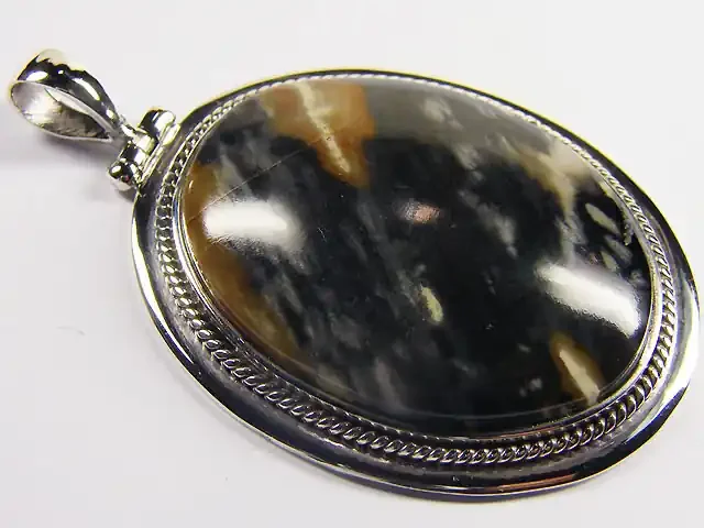 LARGE STUNNING FOCAL JASPER PENDANT 138 CTS GGR 127