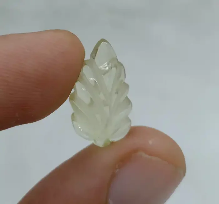Lemon Quartz LEAF CARVED Natural Untreated VAF99