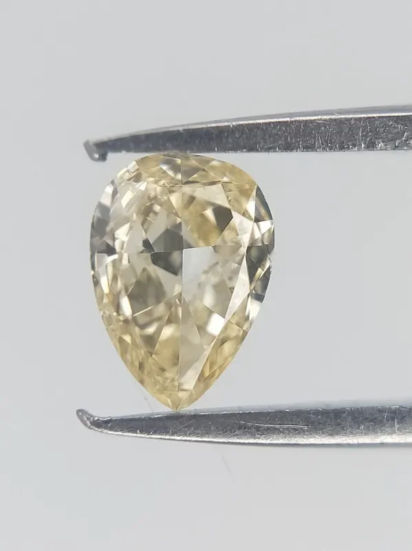 Light Yellow Diamond , Natural Pear Cut Yellow Diamonds 0.11 CTS ,