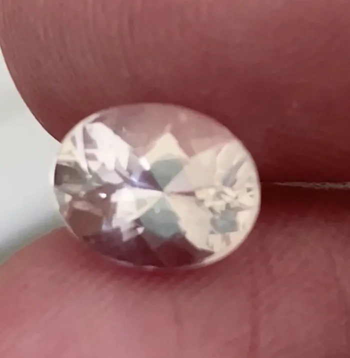 Lovely Soft Peach Pink Oval Morganite