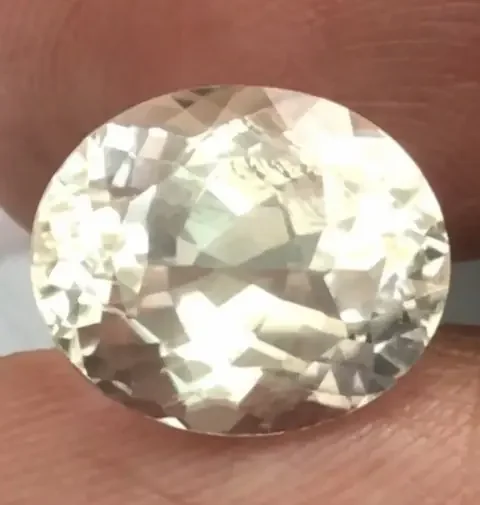 Luminous 5.35 ct Oval Peach Morganite G281 O