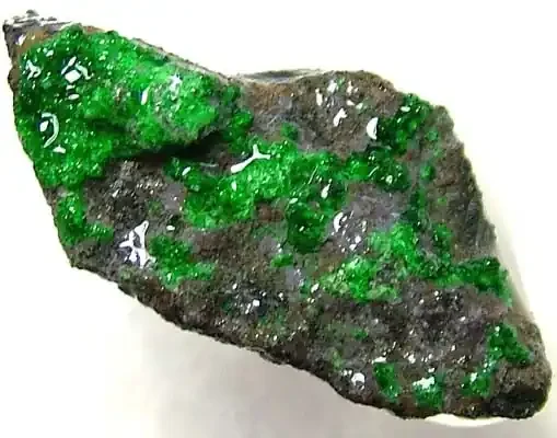 (MGW) UVAROVITE SPECIMEN 15 CTS
