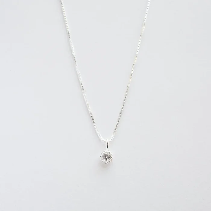 Milgrain Edge Round CZ on Sterling Silver Box Chain