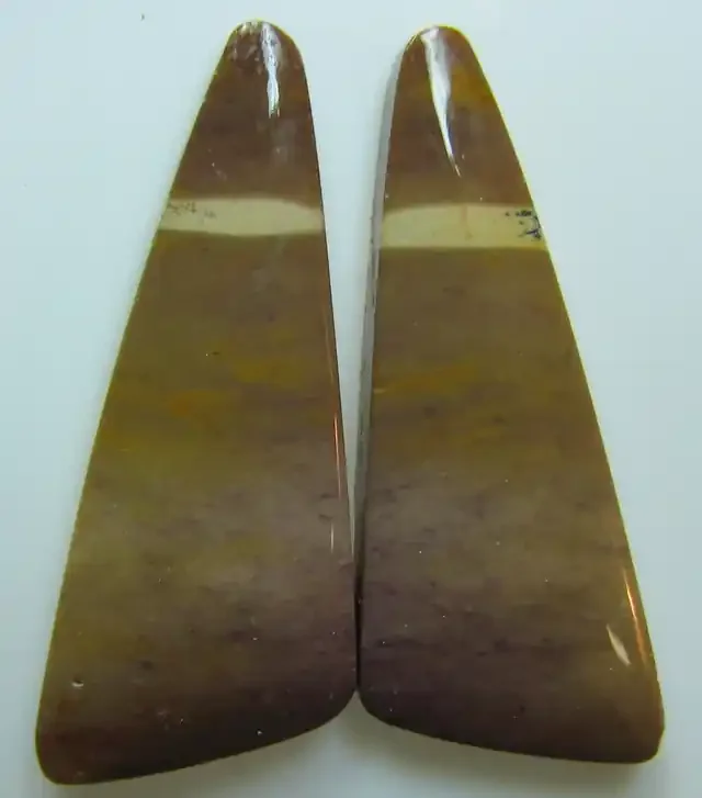 MOOKAITE AUSTRALIAN JASPER MATCHING PAIR OF STONE 32.85 CTS