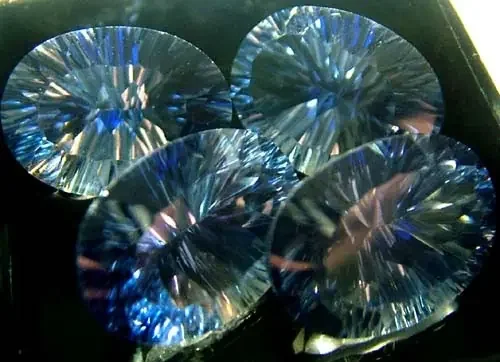 MYSTIC QUARTZ ‘‘ BLUE LAGOON‘‘ PARCEL VS 48.6 CTS [S2808]