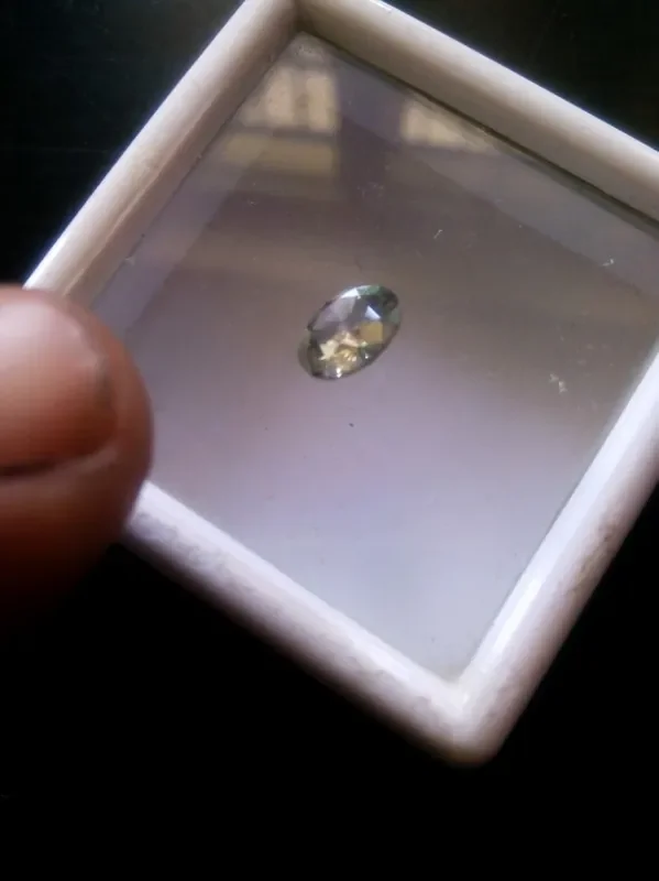 NAT-SOLITIARE-VERYRARE-GREY-GREENYELLOWDIAMOND-1.52CTWSIZE-1PCS