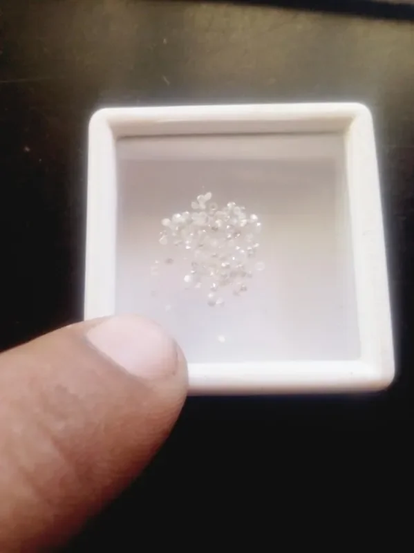NAT- WHITE – DIAMOND-1-1.5MMSIZE–1CTWLOT,NR